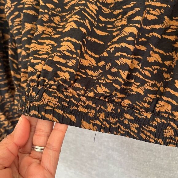 Banana Republic Keyhole Cropped Top Womens Small Bishop Sleeve Exotic Mob Wife - Picture 7 of 12